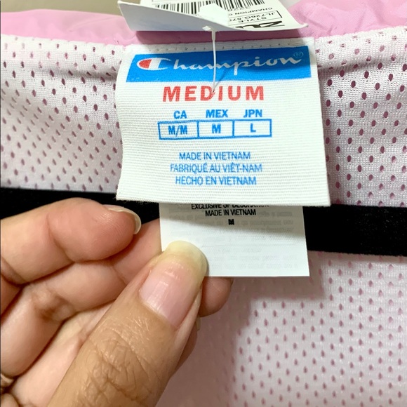 New w/tags Champion Purple Crop Coaches Jacket - Picture 5 of 7